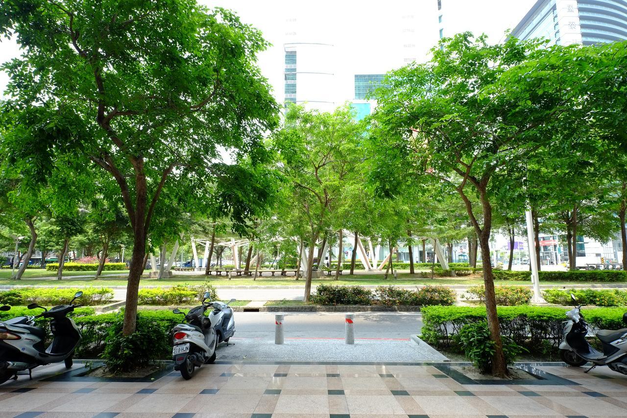 Ct Theme Suite Kaohsiung Bagian luar foto